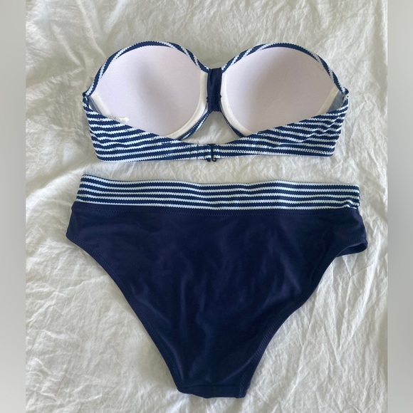Strapless 2 piece Bikini in Navy Blue & stripes Size M New - Picture 2 of 5